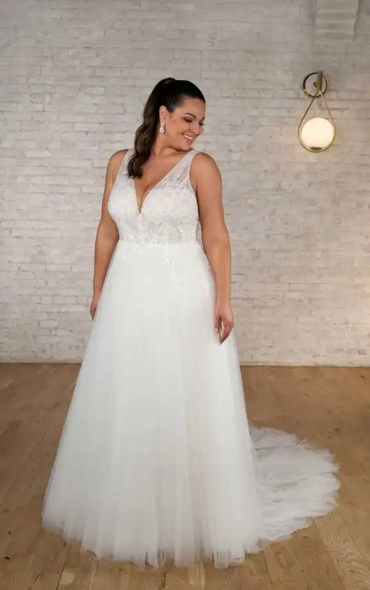 Romantic Princess Plus Size A-Line Wedding Dress in Beaded Floral Lace and Tulle, 7661+, by Stella York