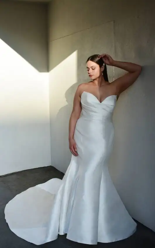 Glamorous Plus Size Fit-and-Flare Wedding Dress with Strapless Sweetheart Neckline, 1486+, by Martina Liana