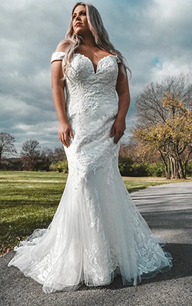 plus size lace mermaid wedding dress with sweetheart neckline - 7272+ by Stella York