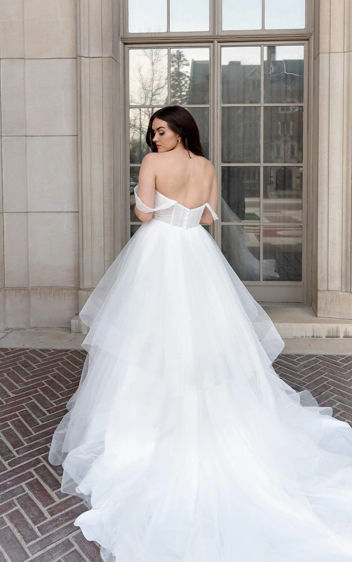 7600 Modern Tulle Ballgown Wedding Dress  by Stella York