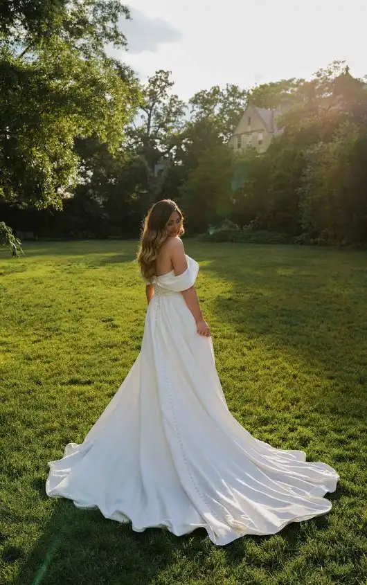 Raffiniertes Hochzeitskleid in A-Linie mit schulterfreien Trägern, 7644, by Stella York
