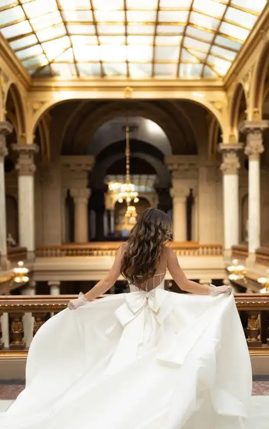 Luxuriöses trägerloses Prinzessinnen Brautkleid mit Seitentaschen, 7711, by Stella York