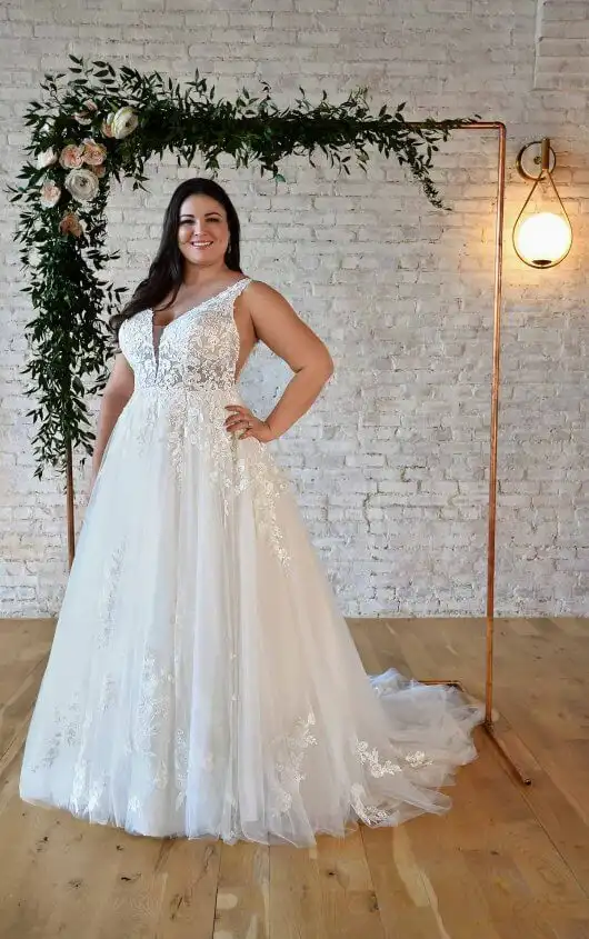Floral Lace Plus-Size Wedding Dress with Plunging V-Neckline, 7194+, by Stella York