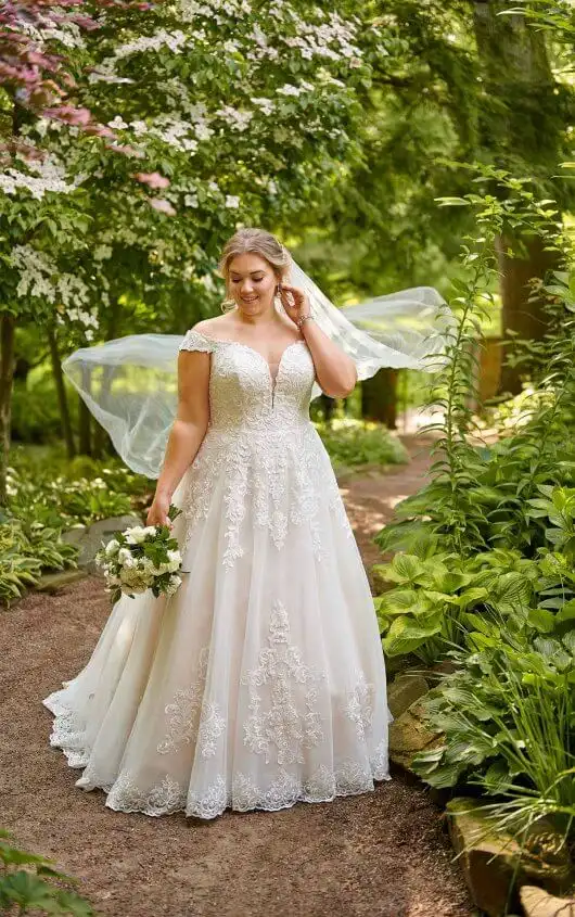 Plus Size Off-the-Shoulder Lace and Tulle Traditional Ballgown, D2815+, by Essense of Australia