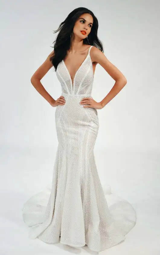 Sophisticated Sheath Wedding Dress with V-Neckline, LE1166, by Martina Liana Luxe