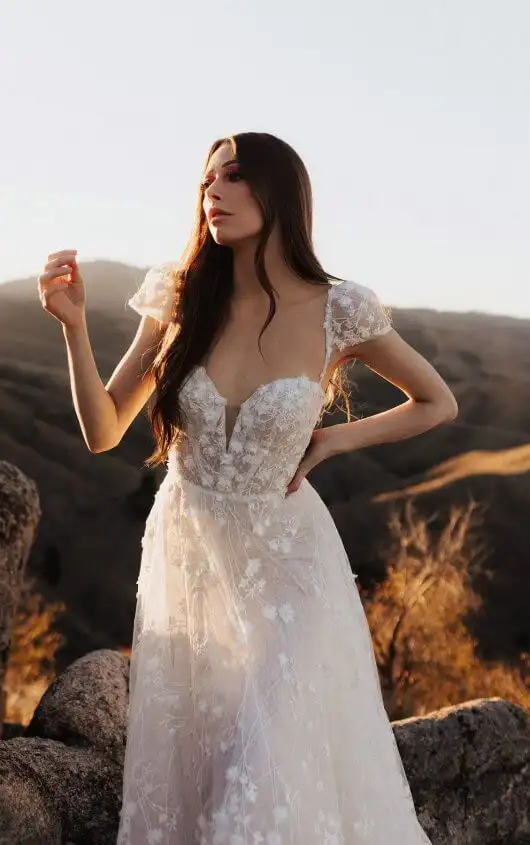 Opulent A-Line Wedding Dress with Sweetheart Neckline, LE1179, by Martina Liana Luxe